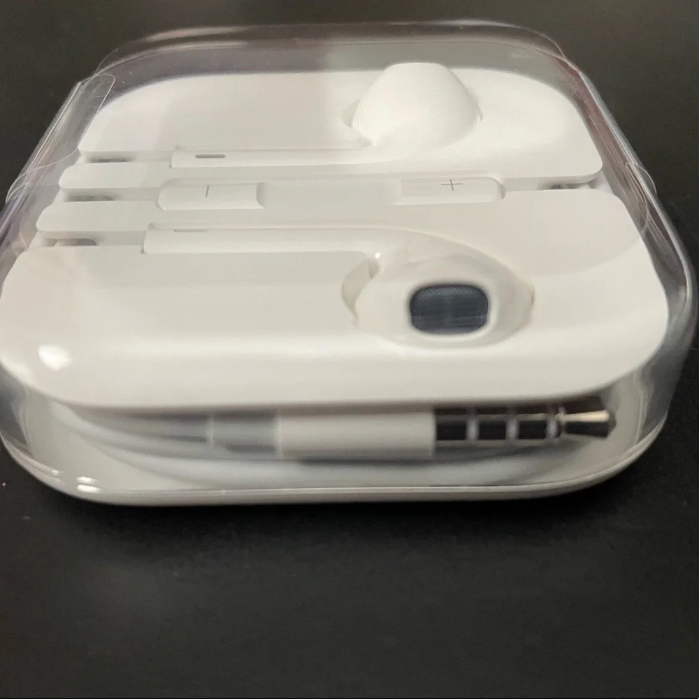 🎉Host Pick🎉Apple Ear Pods-Wired-New